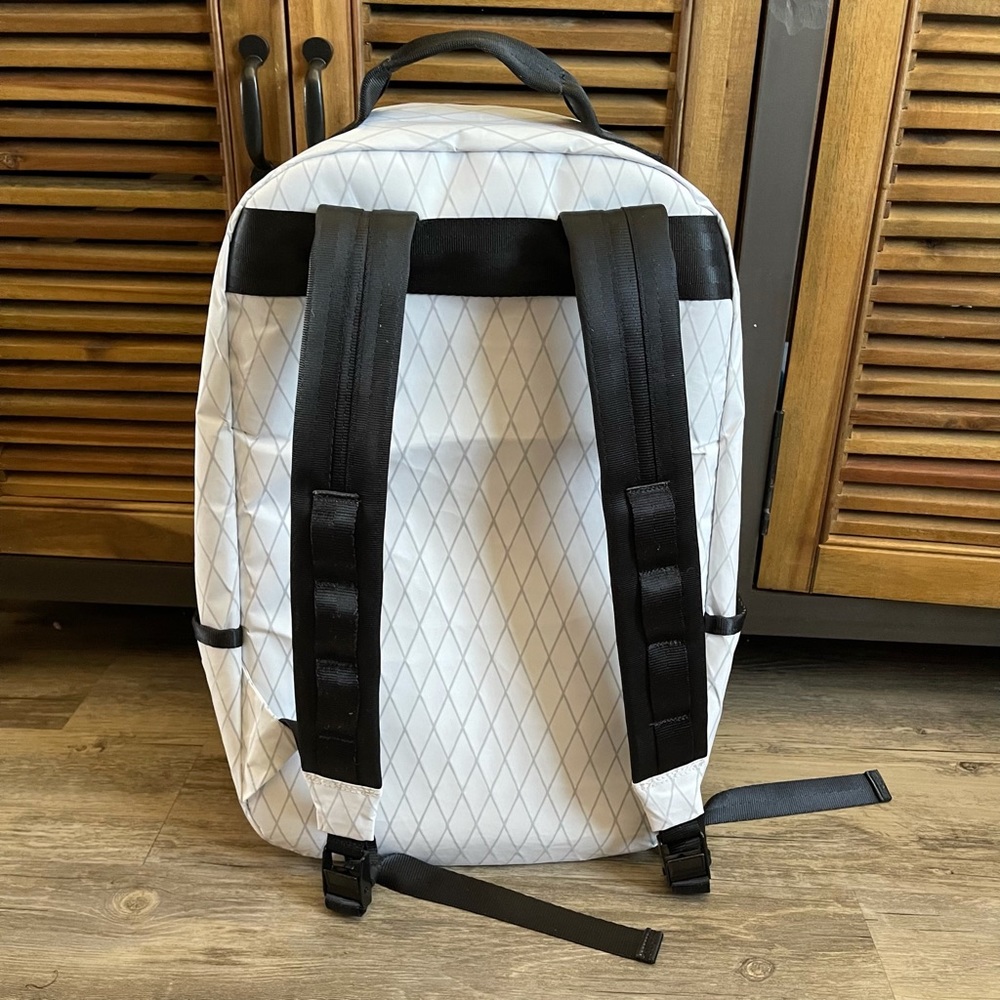 🆕DEFY Bucktown Backpack Ballistic Nylon White X-Pack NWOT - Picture 2 of 9
